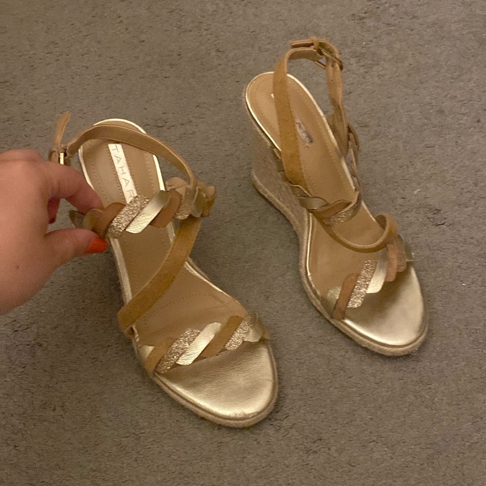 4 inch Tahari wedges